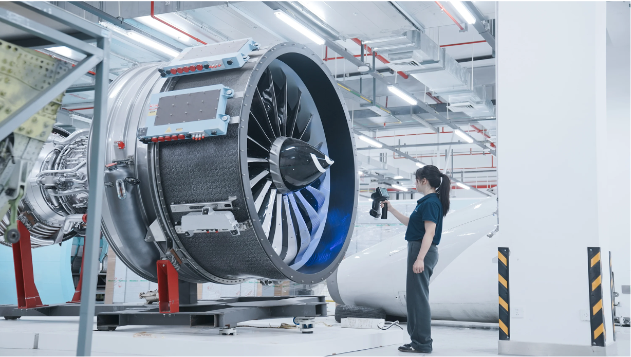 Detection of aircraft engine