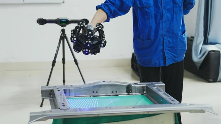 Capturing complete 3D datasets of sheet-metal components by FreeScan Trak Nova