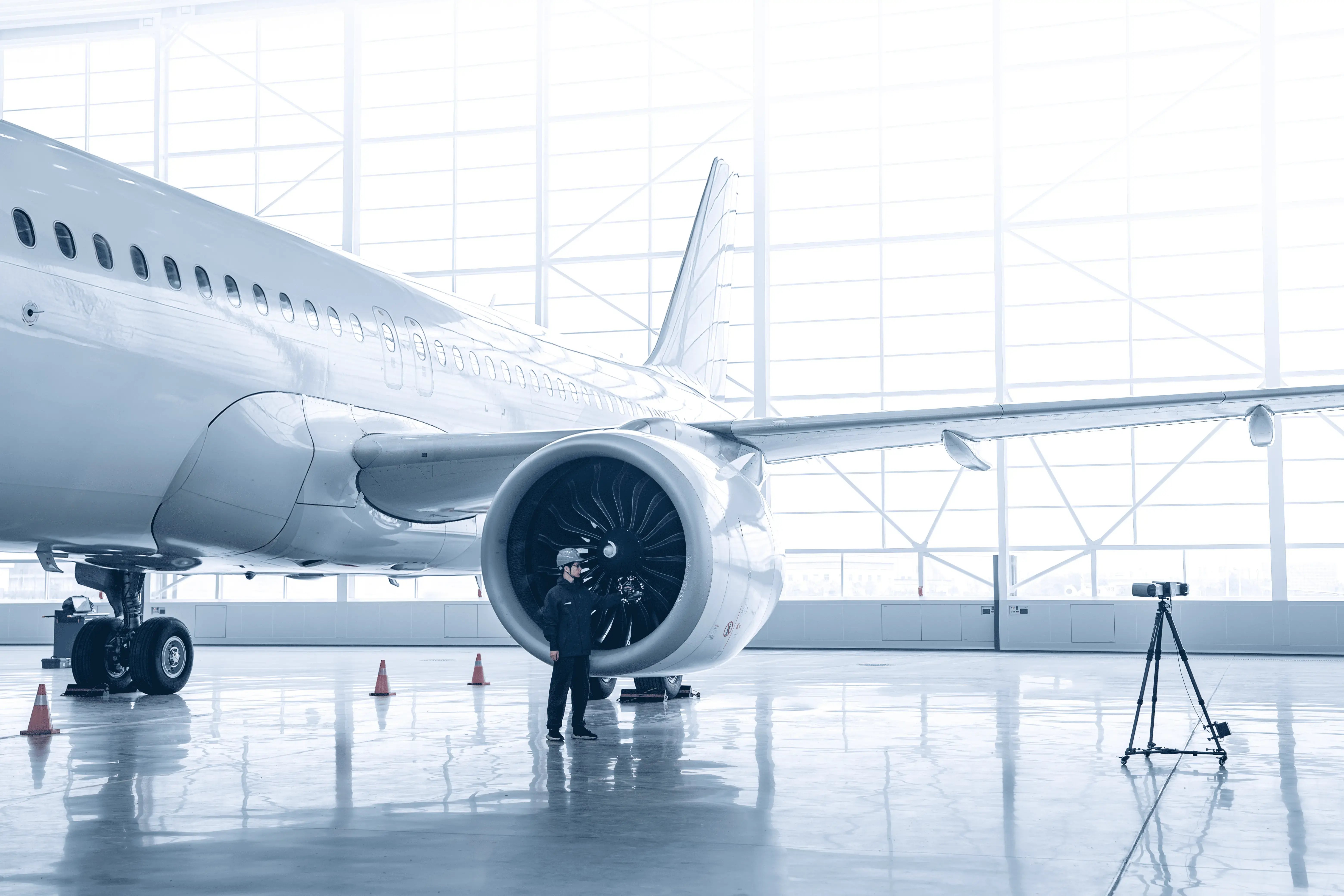 Large aircraft scanning with FreeScan Trak ProW+ (1)