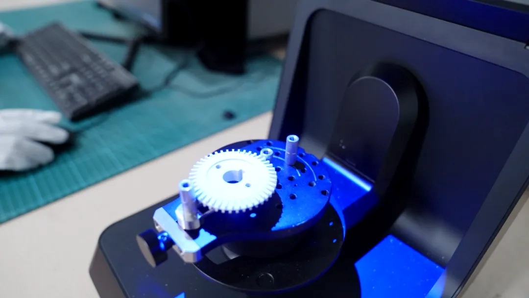 Scanning with a desktop scanner