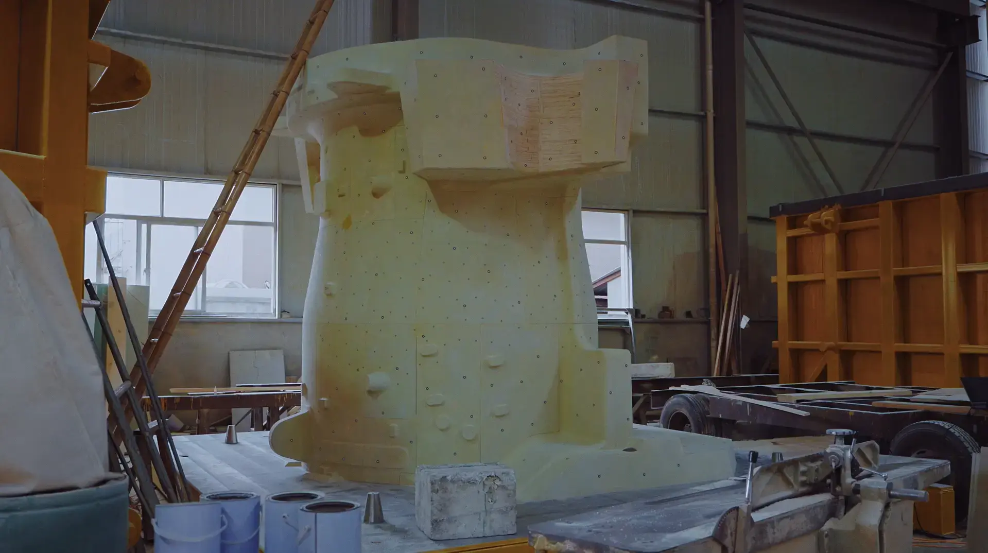 Large Molds in Huifeng Machinery Mould’s factory2 Large Molds in Huifeng Machinery Mould’s factory2