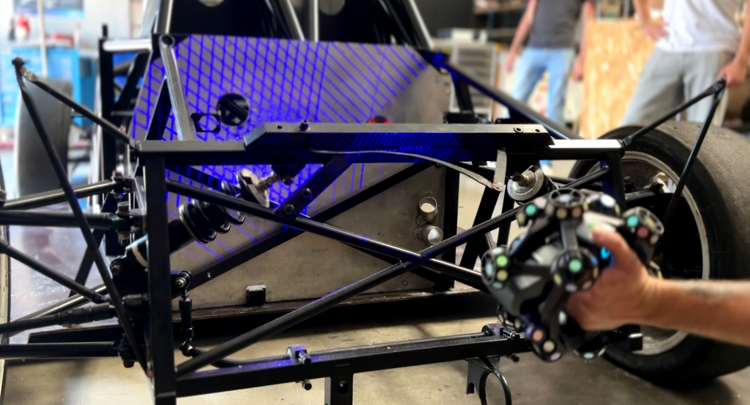 Peugeot-207-Spider-chassis-scanning